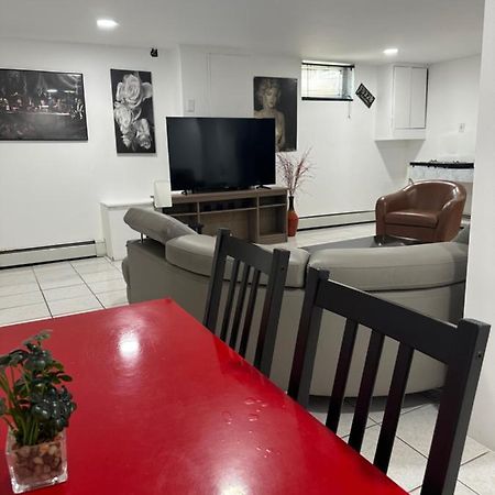 Cozy Spacious Guest Suite Englewood Bagian luar foto