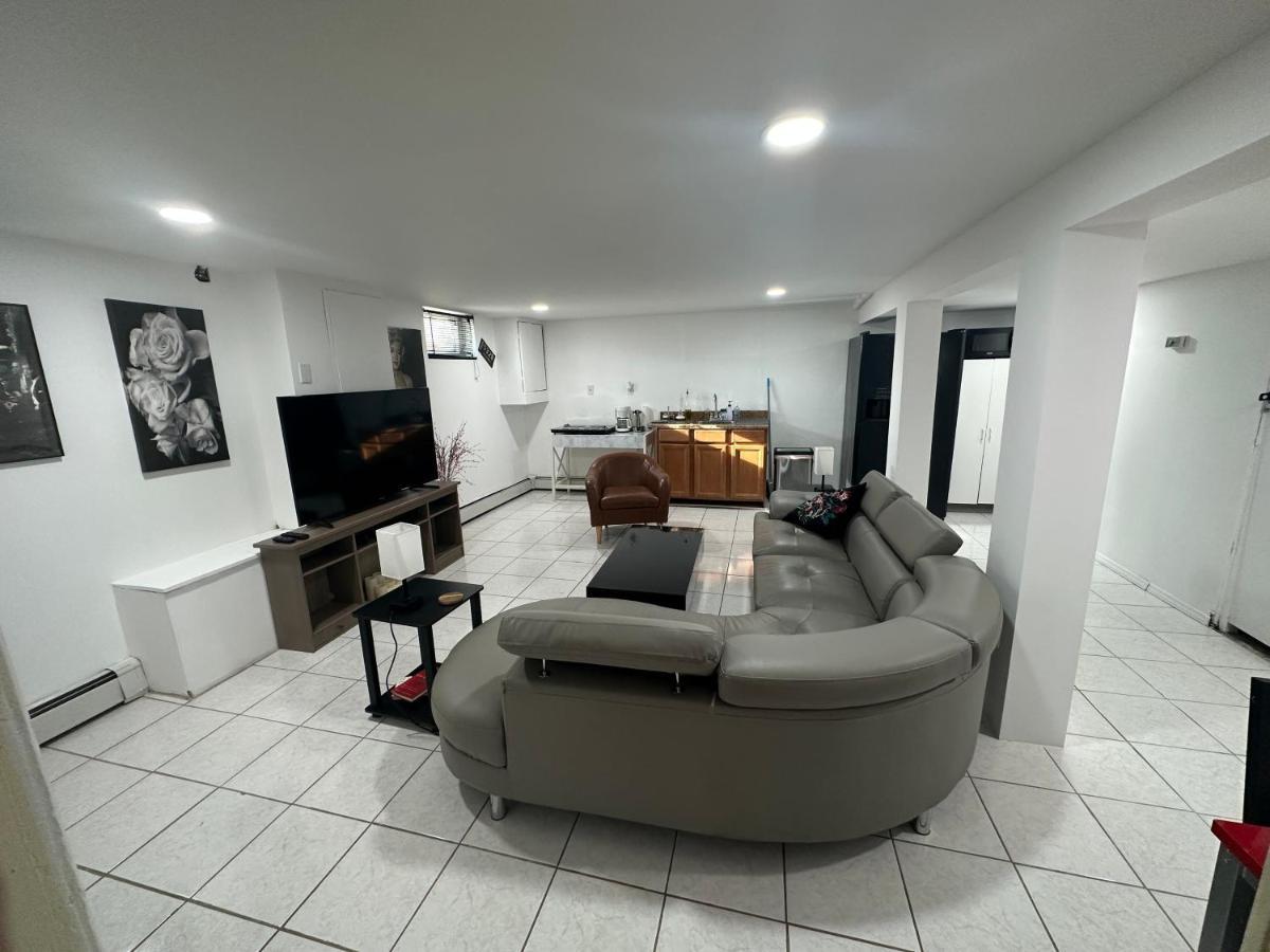 Cozy Spacious Guest Suite Englewood Bagian luar foto