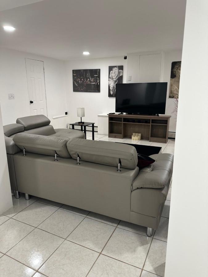 Cozy Spacious Guest Suite Englewood Bagian luar foto
