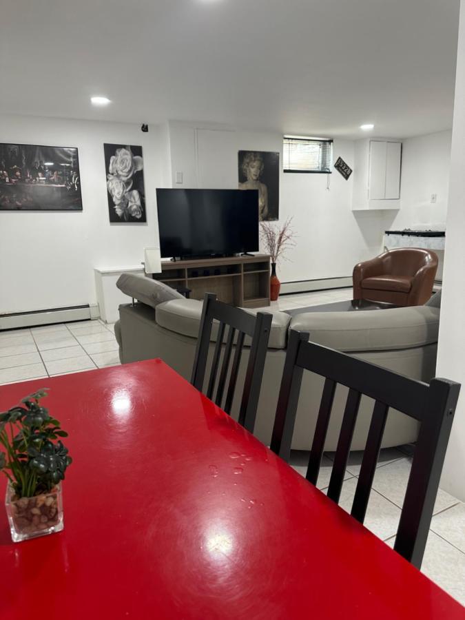 Cozy Spacious Guest Suite Englewood Bagian luar foto